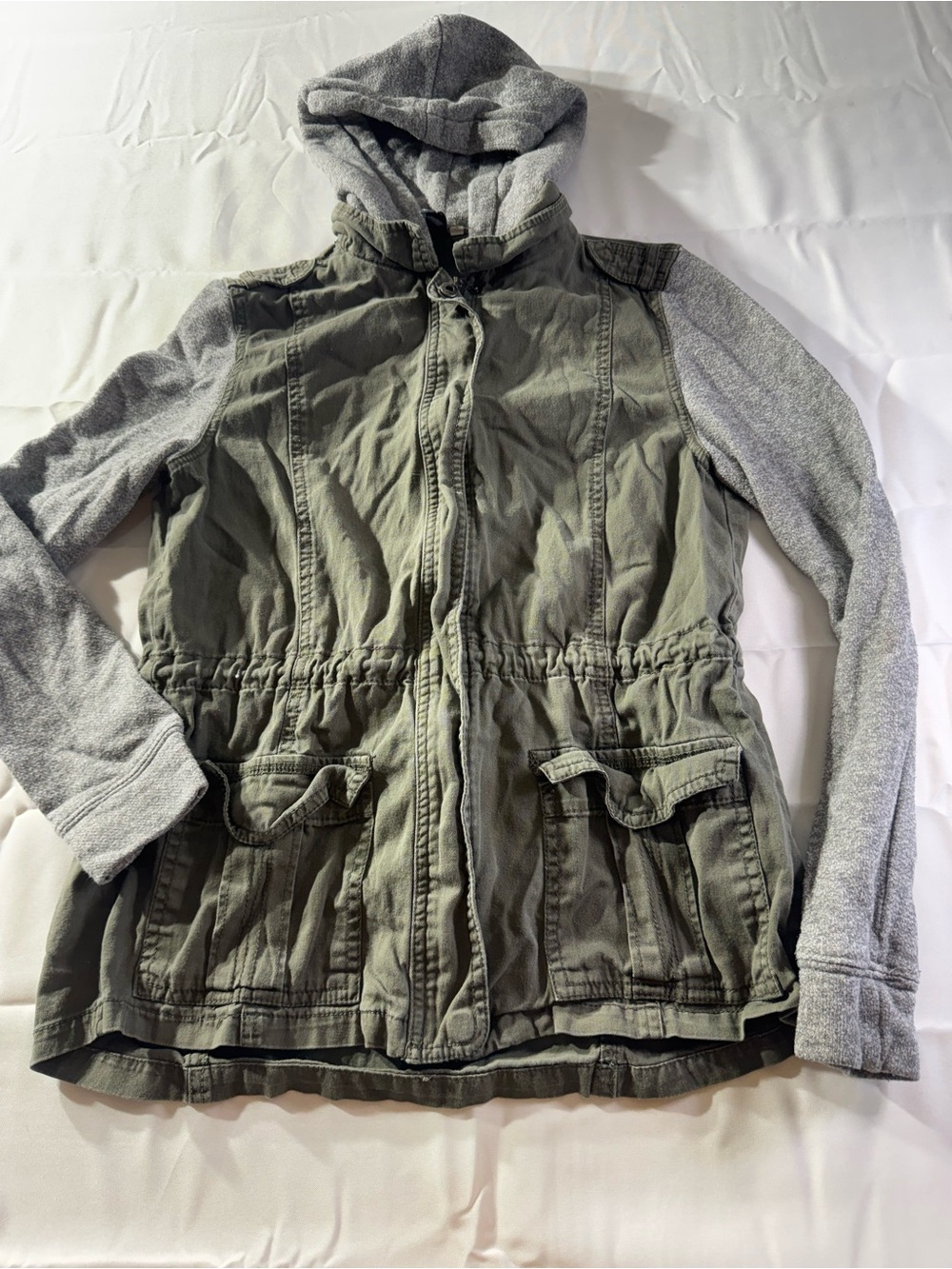 Windsor Medium Olive Green Utility Jacket with Gray Hood & Sleeves